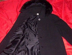 Čierny kabát